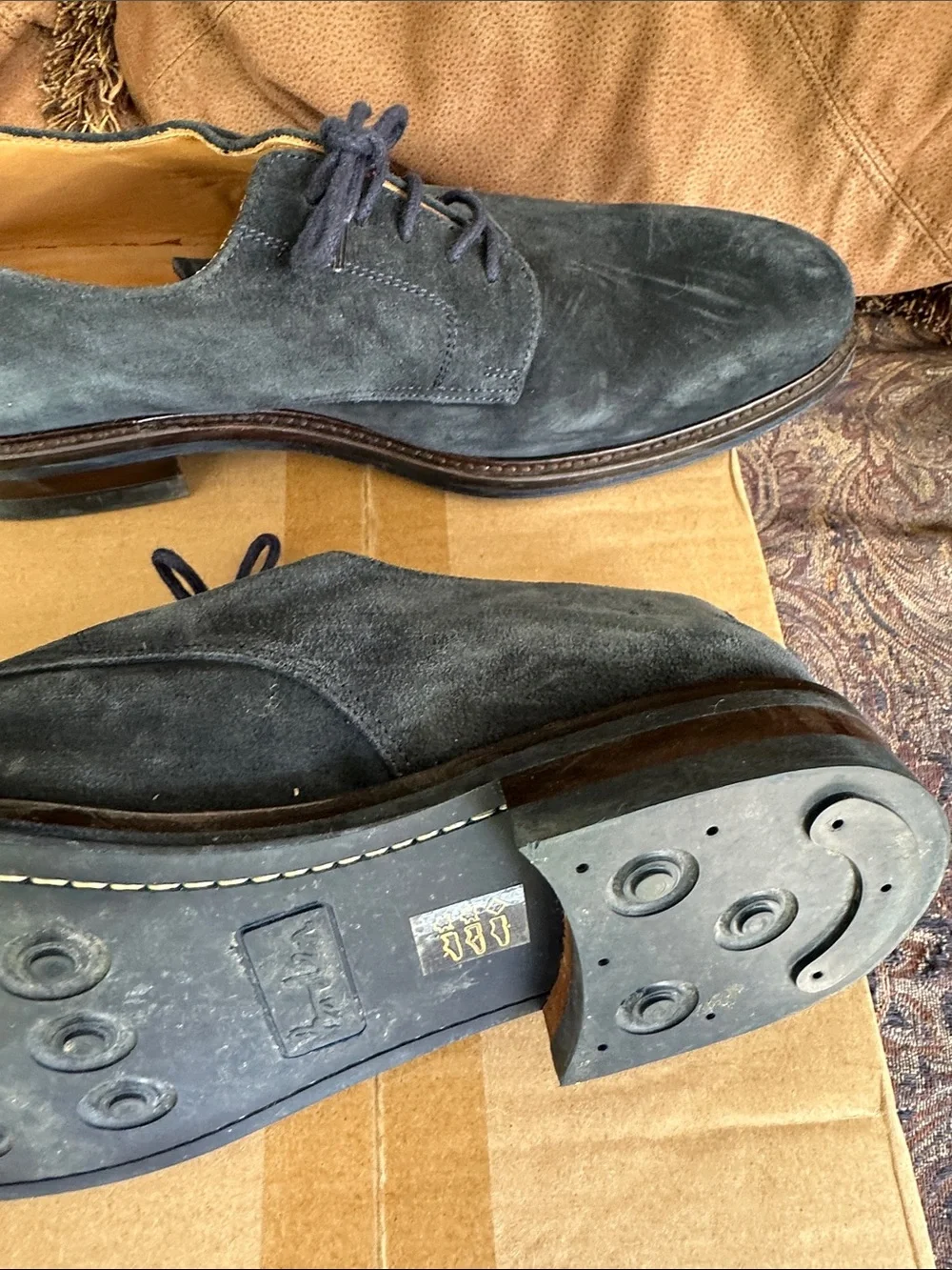 Men's Navy Suede Chukka Boots - Classic Lace-Up